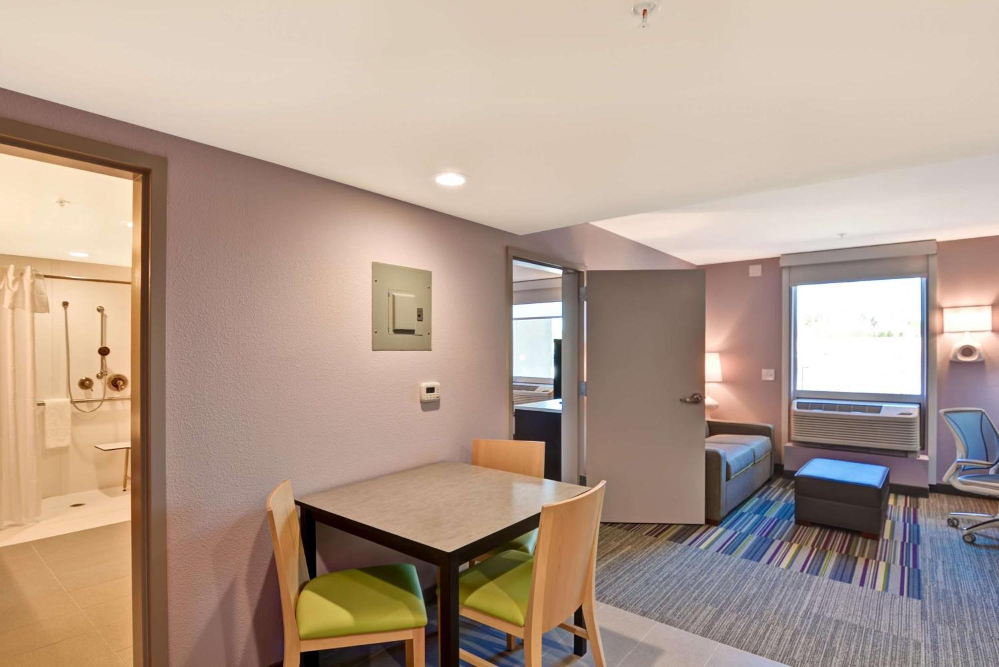 โฮม2 สวีท บาย ฮิลตัน วินส์ตัน-ซาเล็ม เฮนส์ มอลล์ Hotel วินสตัน-ซาเลม ภายนอก รูปภาพ