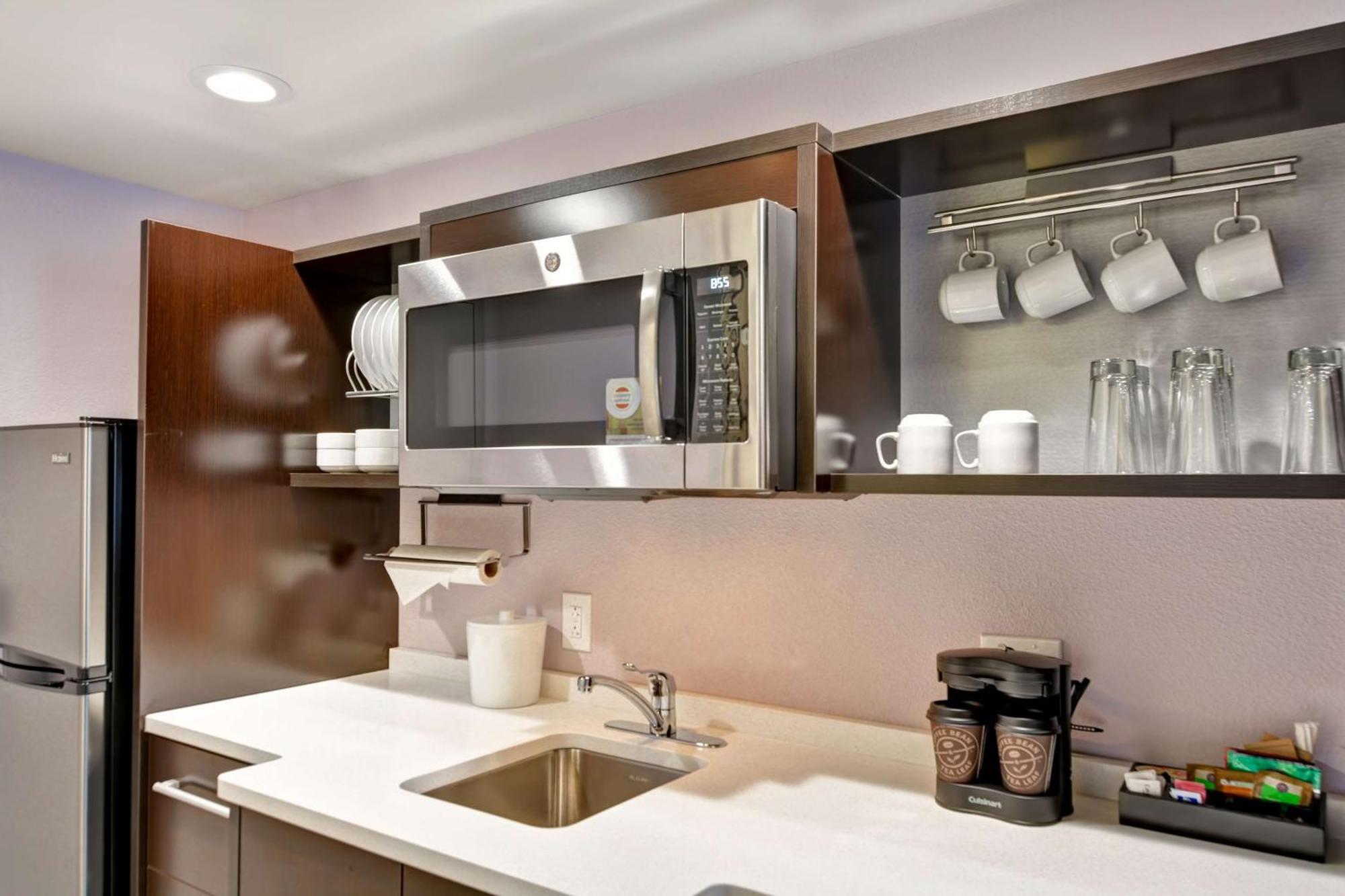 โฮม2 สวีท บาย ฮิลตัน วินส์ตัน-ซาเล็ม เฮนส์ มอลล์ Hotel วินสตัน-ซาเลม ภายนอก รูปภาพ